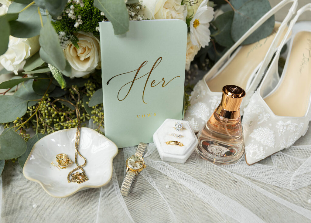 Wedding day timeline example with and without first look for Indianapolis wedding photography